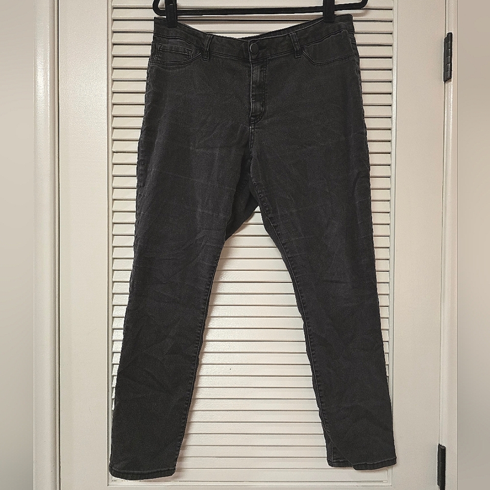 Refuge - (Plus-Size) Faded Grey Casual Jeans With Pockets